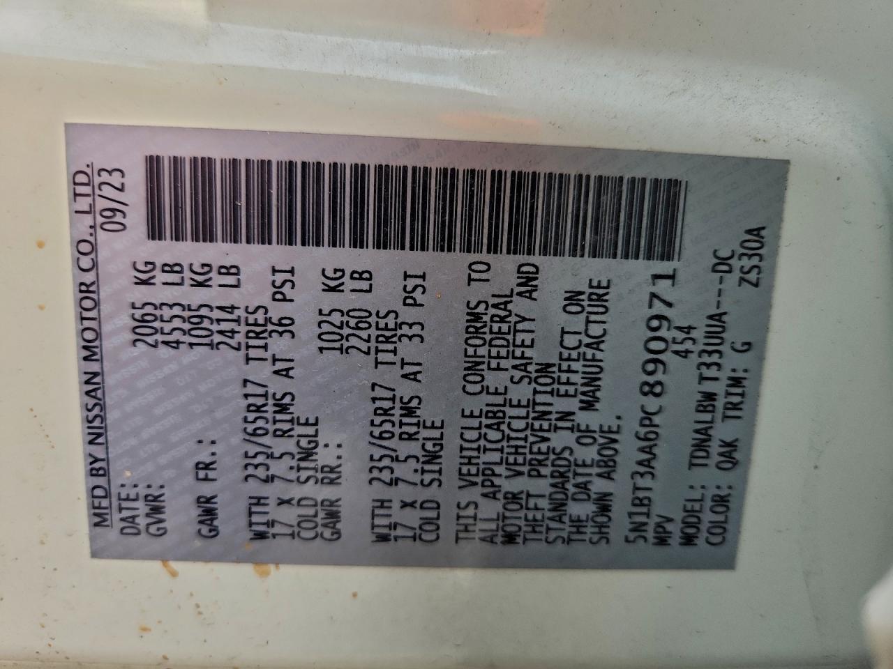 Nissan Rogue S Image 2