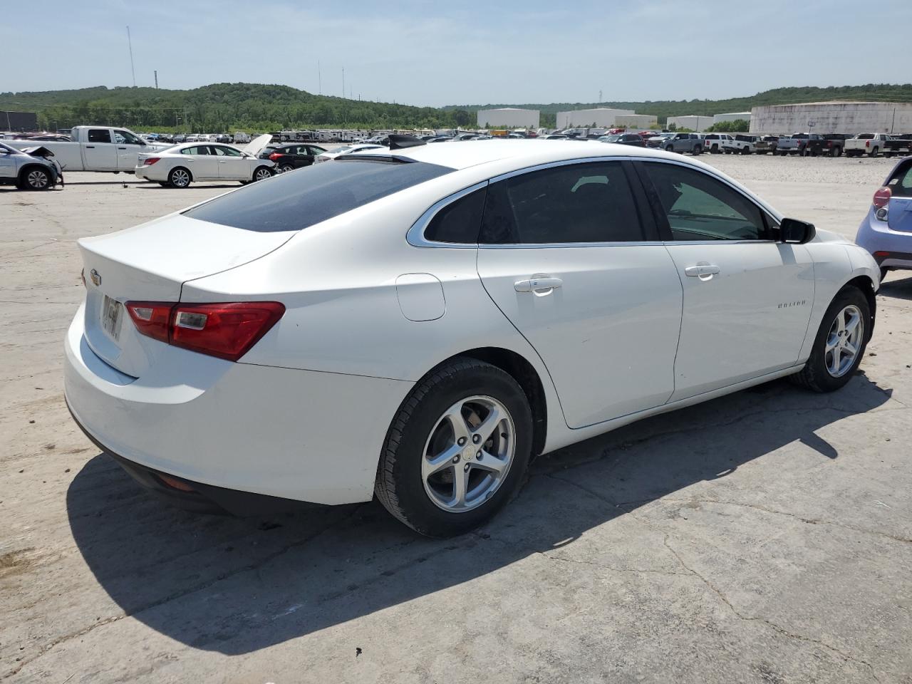 Chevrolet Malibu Ls Image 3