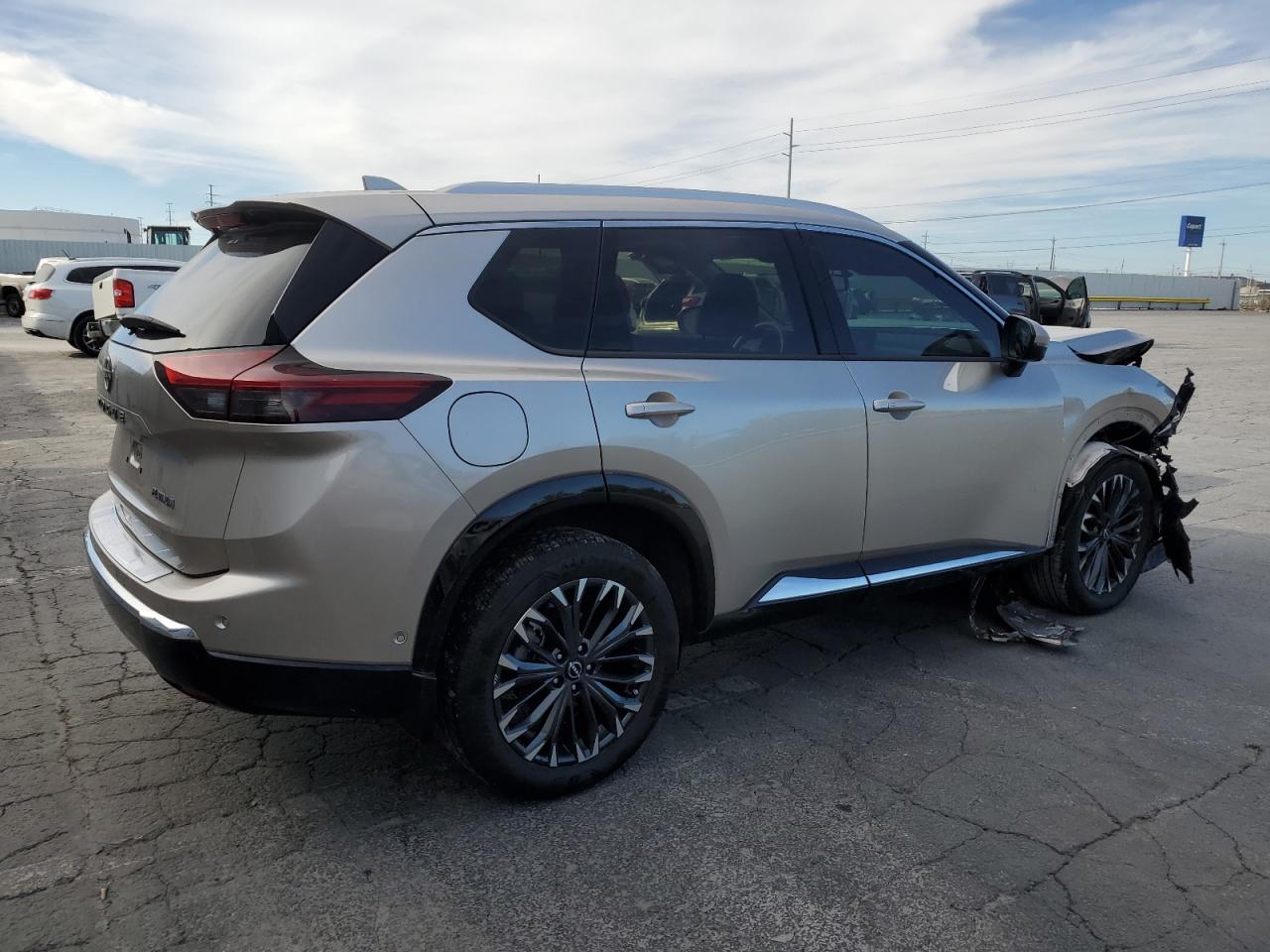 Nissan Rogue Platinum Image 7