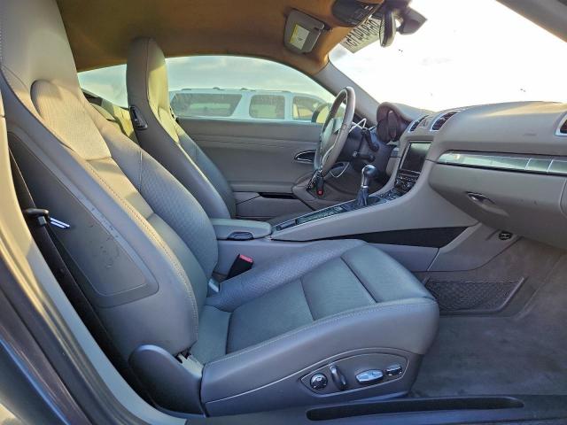 Porsche Cayman Image 10