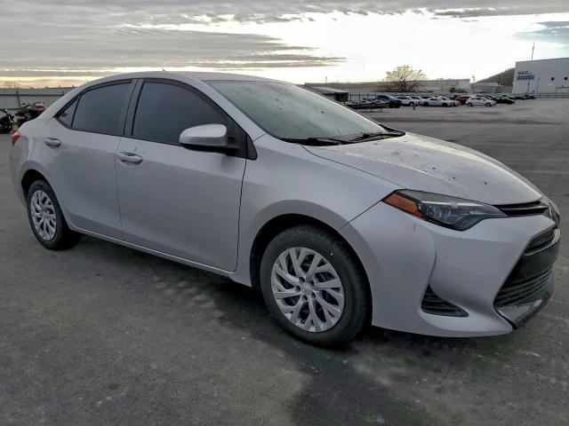 Toyota Corolla L Image 5