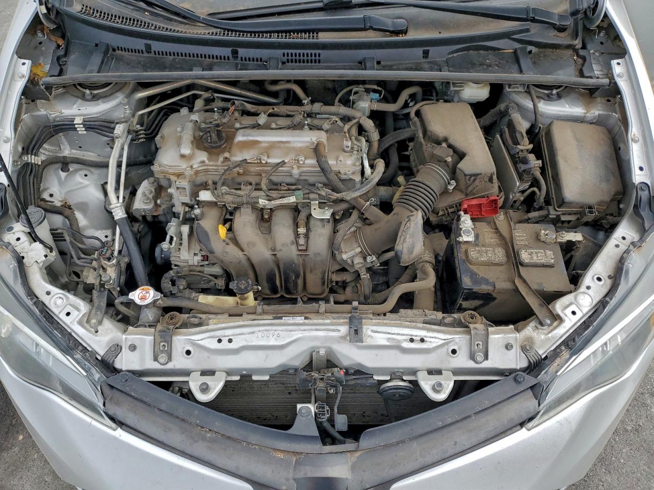 Toyota Corolla L Image 11