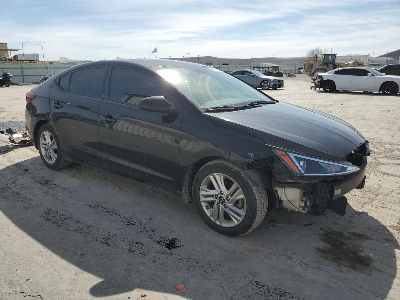 Hyundai ELANTRA Sel Image 4