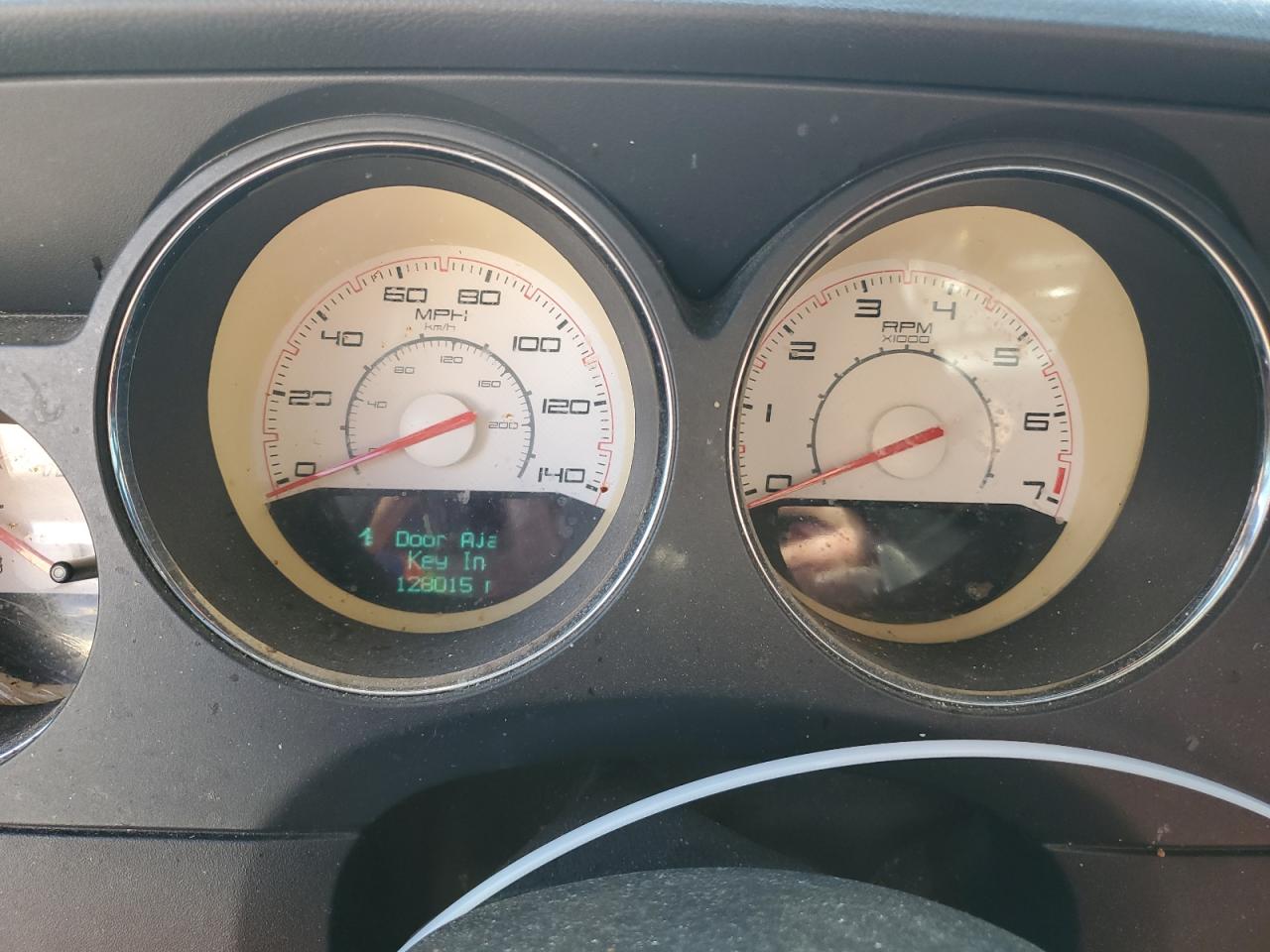 Dodge Challenger Sxt Image 6