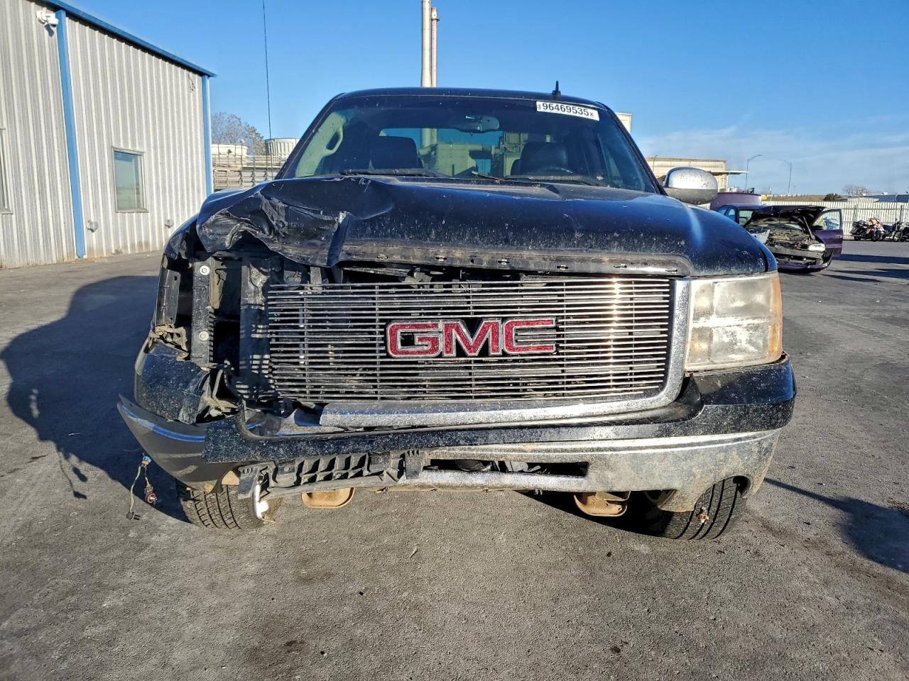 GMC Sierra C1500 Sle Image 9
