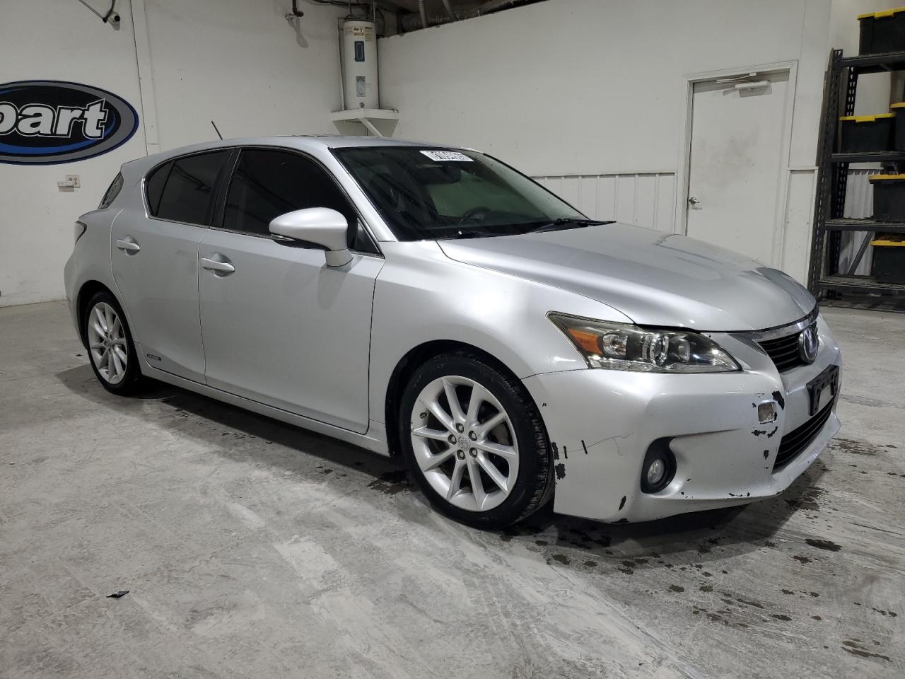 Lexus Ct 200 Image 2