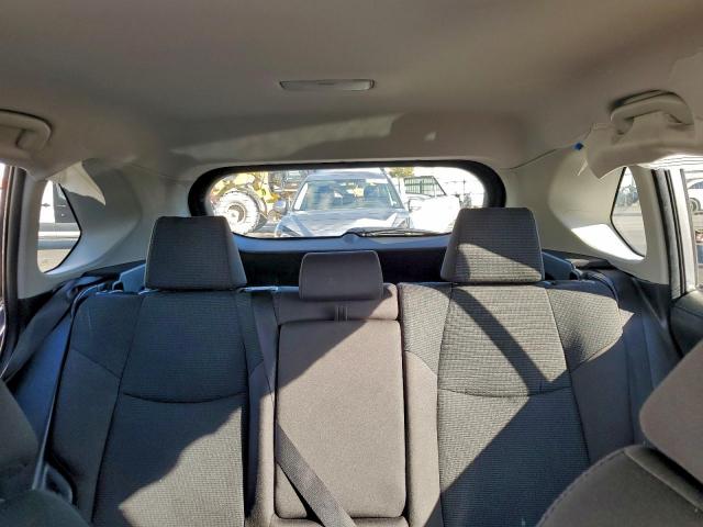 Toyota RAV4 Le Image 10