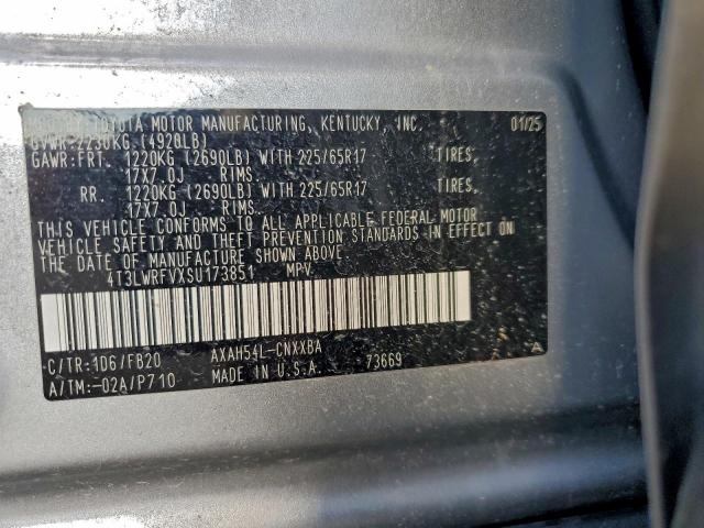 Toyota RAV4 Le Image 4