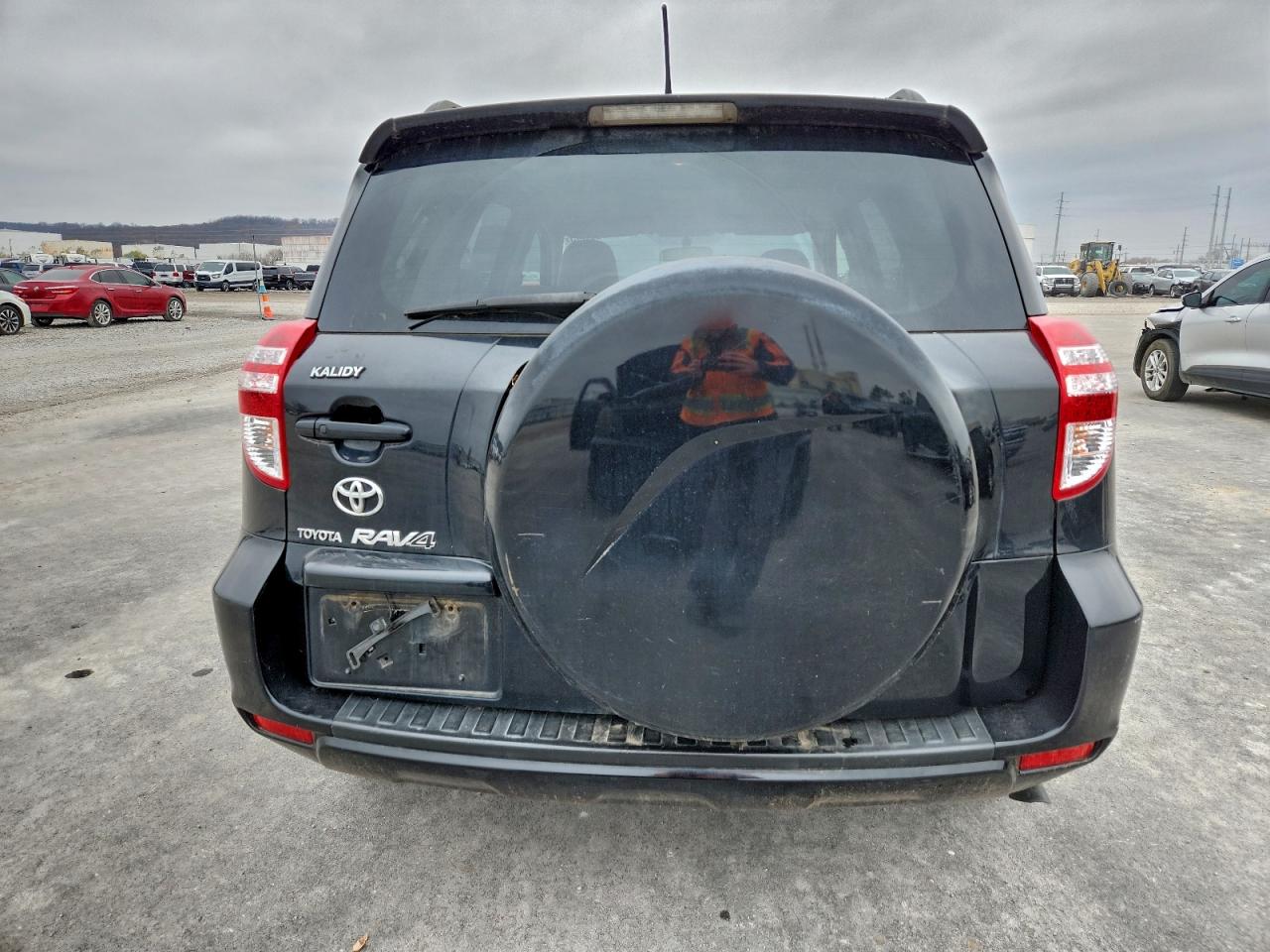 Toyota RAV4 Limited Image 7