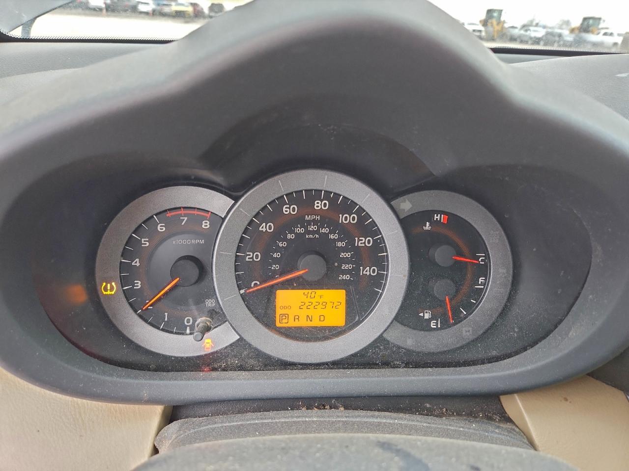 Toyota RAV4 Limited Image 9