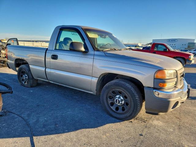 GMC Sierra C1500 Classic Image 3