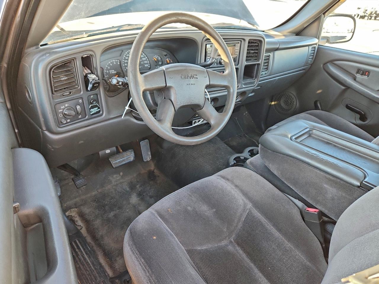 GMC Sierra C1500 Classic Image 5