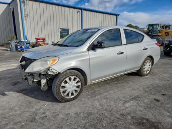  Salvage Nissan Versa
