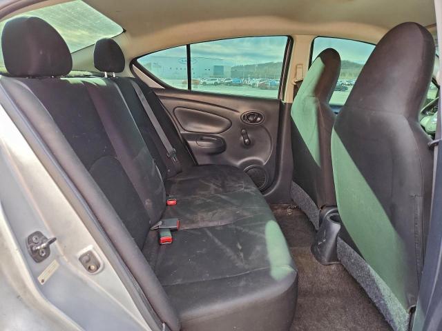 Nissan Versa S Image 10