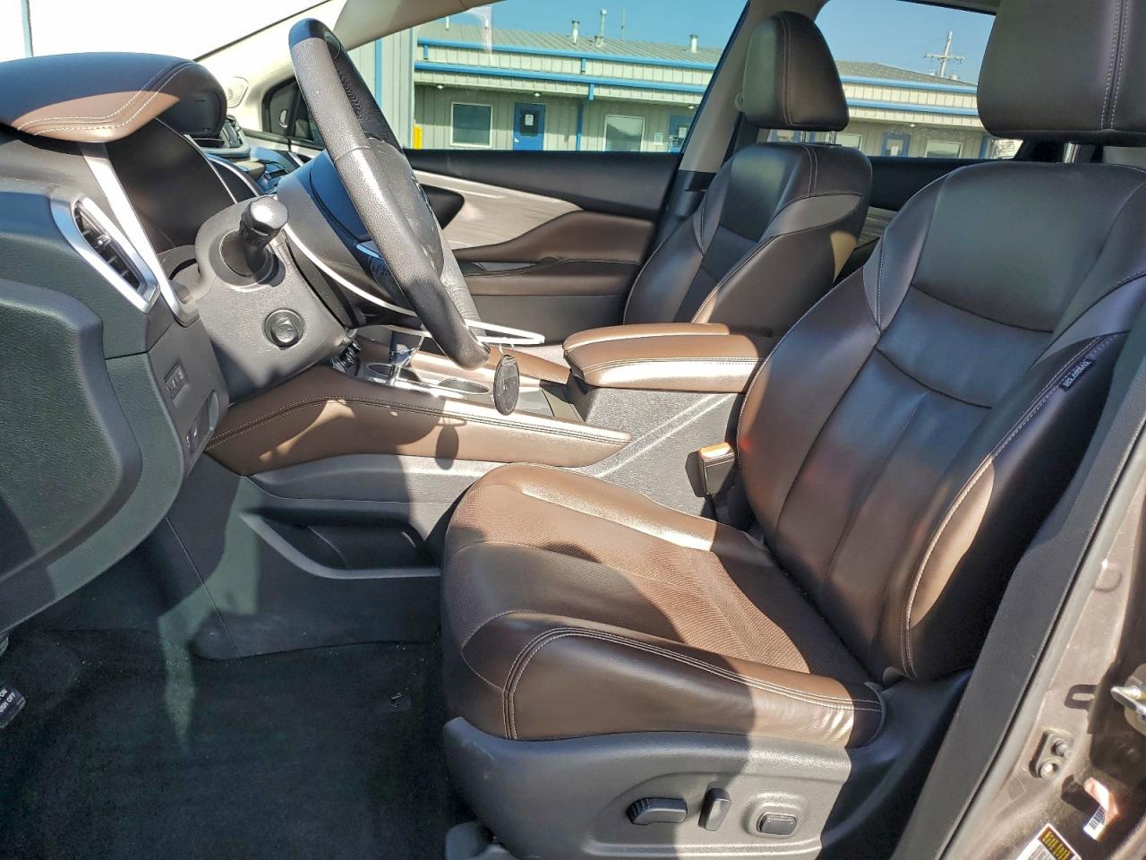 Nissan Murano S Image 6