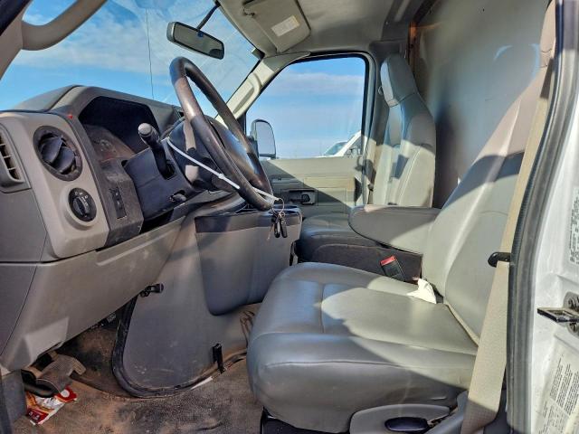 Ford E-350 E350 Super Duty Cutaway Van Image 11