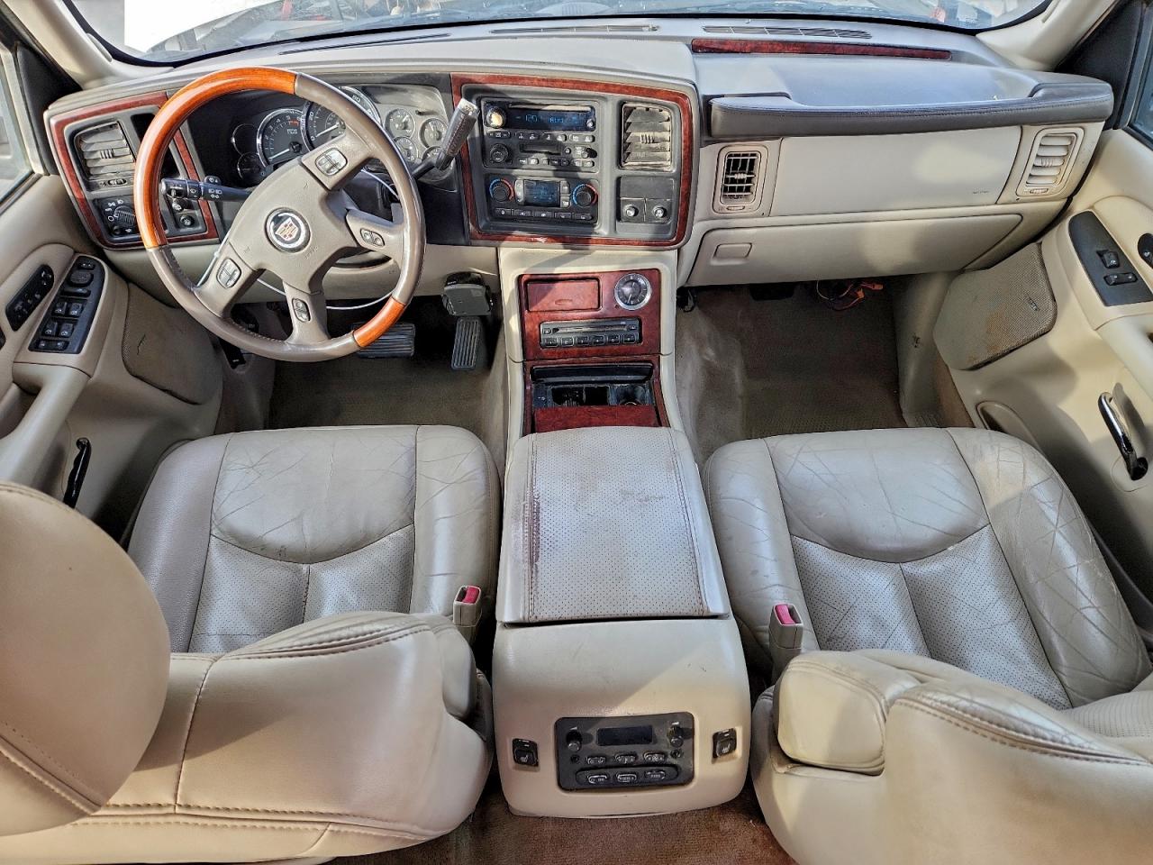 Cadillac Escalade Luxury Image 7