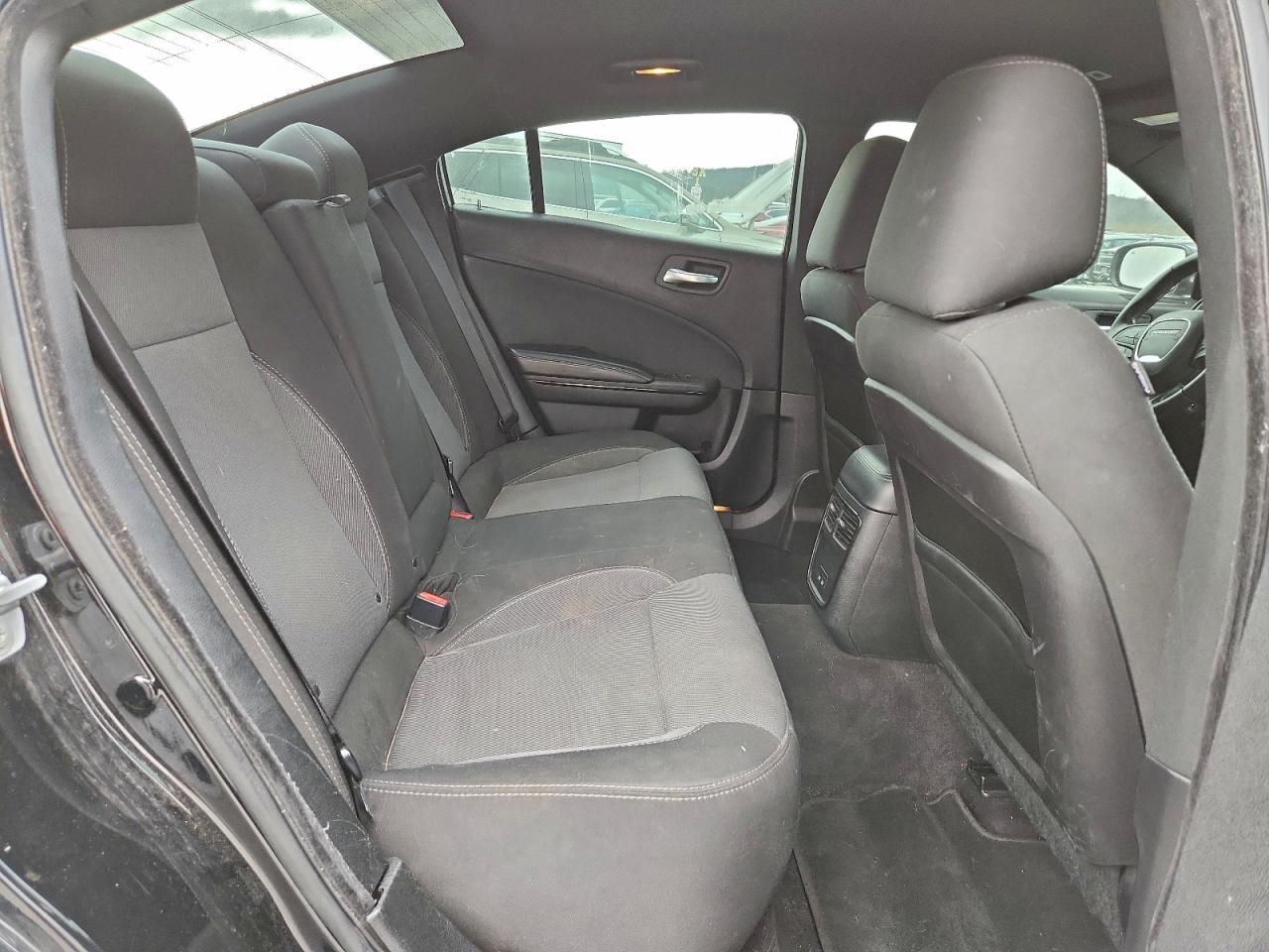 Dodge Charger Se Image 12