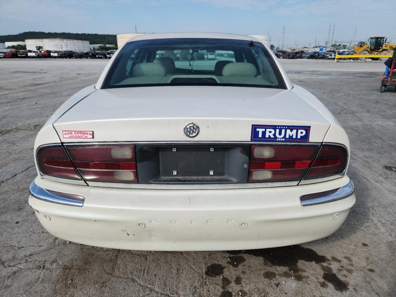 Buick Park Ave Ultra Image 10