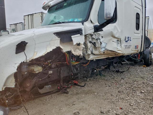 Freightliner Cascadia 1 Image 7