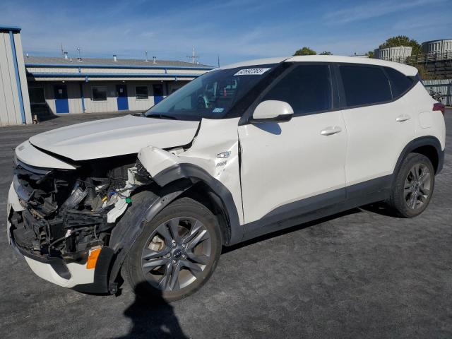  Salvage Kia Seltos