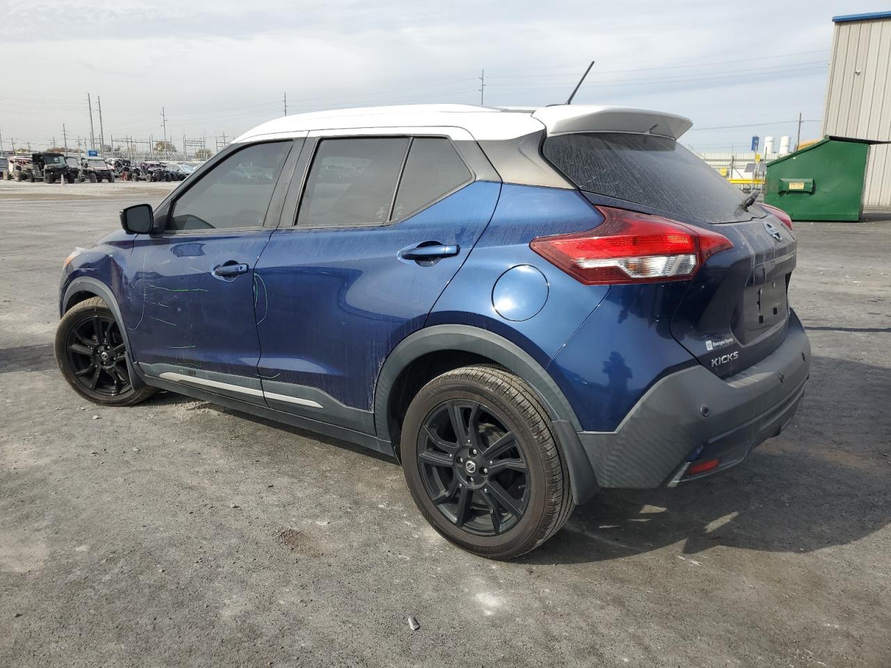 Nissan Kicks Sr Image 2