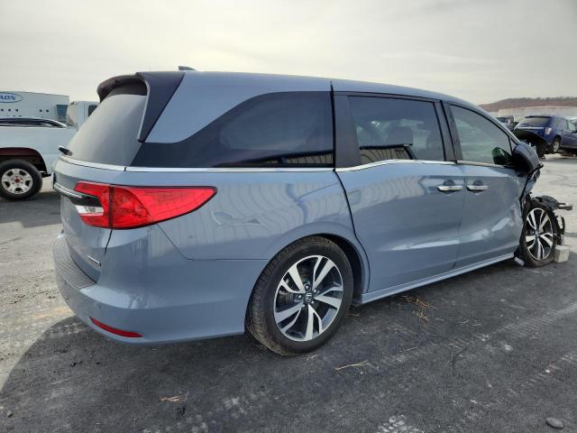 Honda Odyssey Touring Image 3