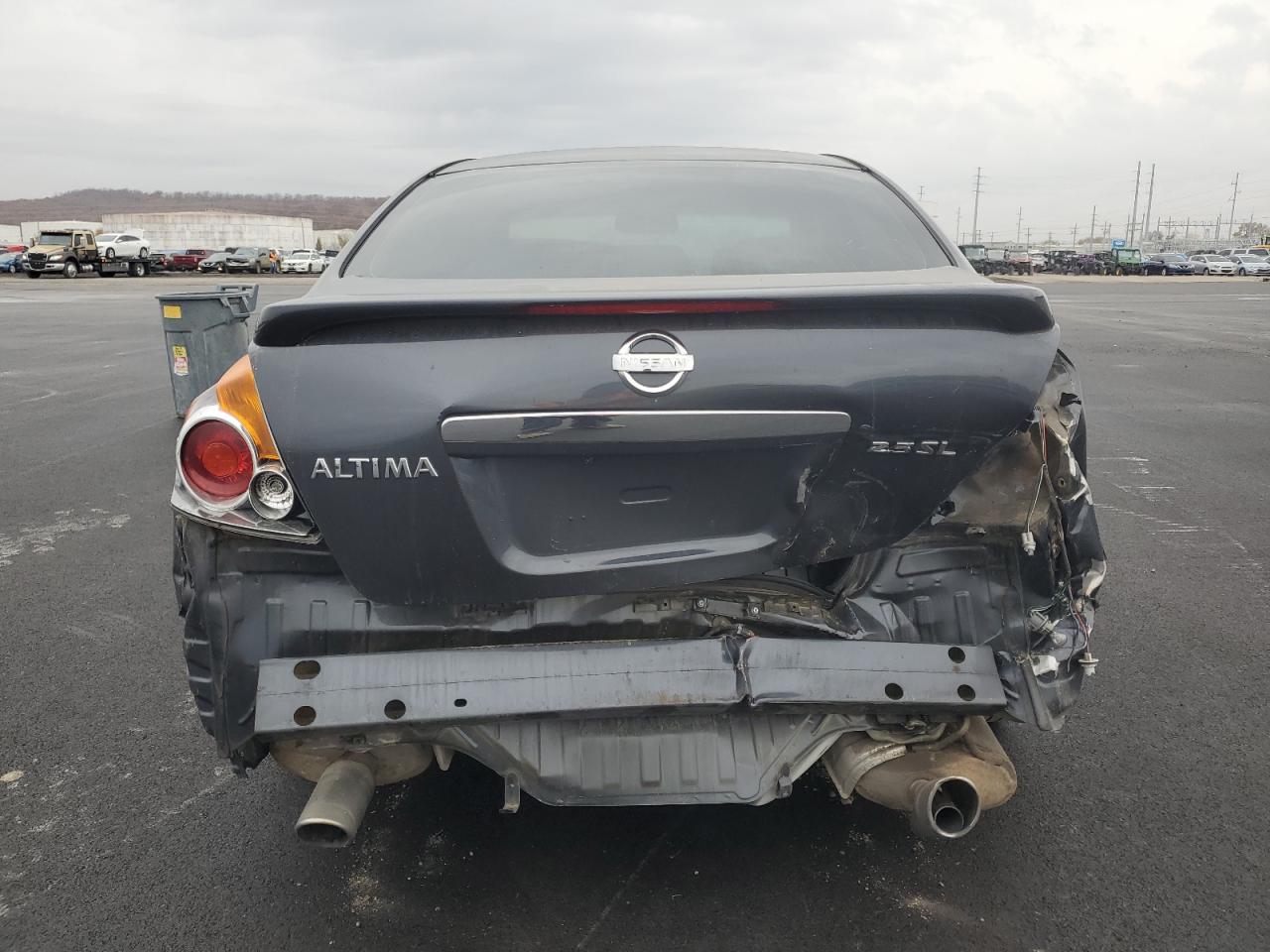 Nissan Altima 2.5 Image 13