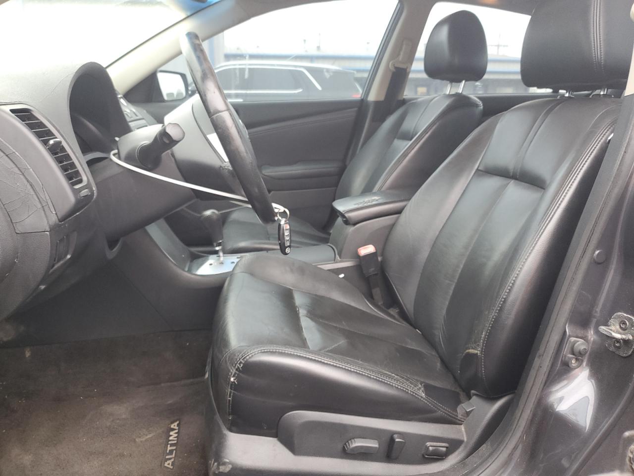 Nissan Altima 2.5 Image 4