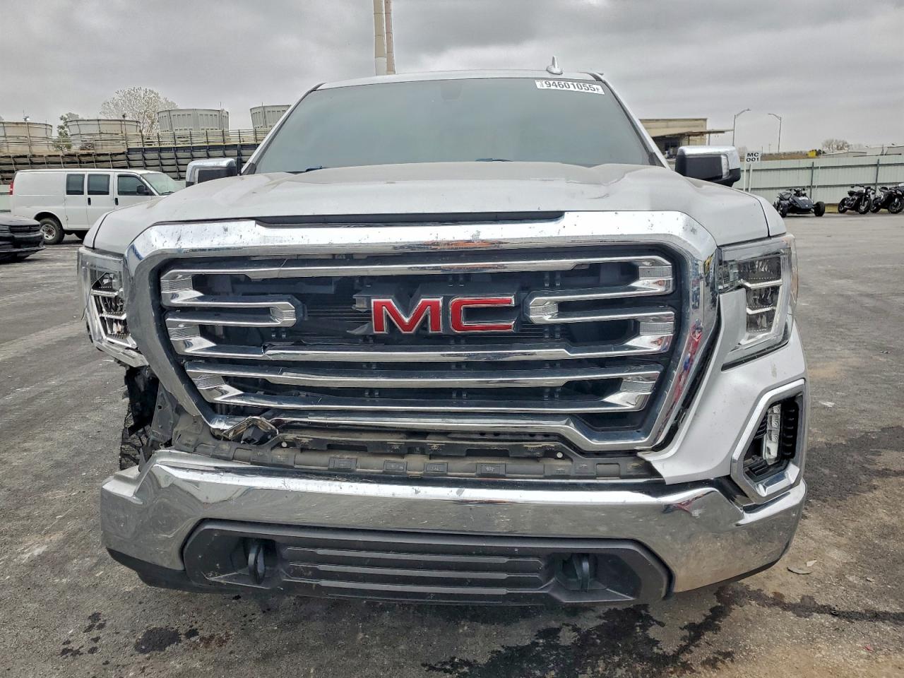 GMC Sierra K1500 Slt Image 2
