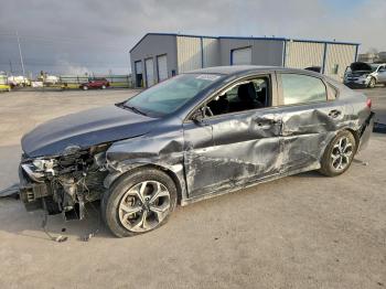  Salvage Kia Forte