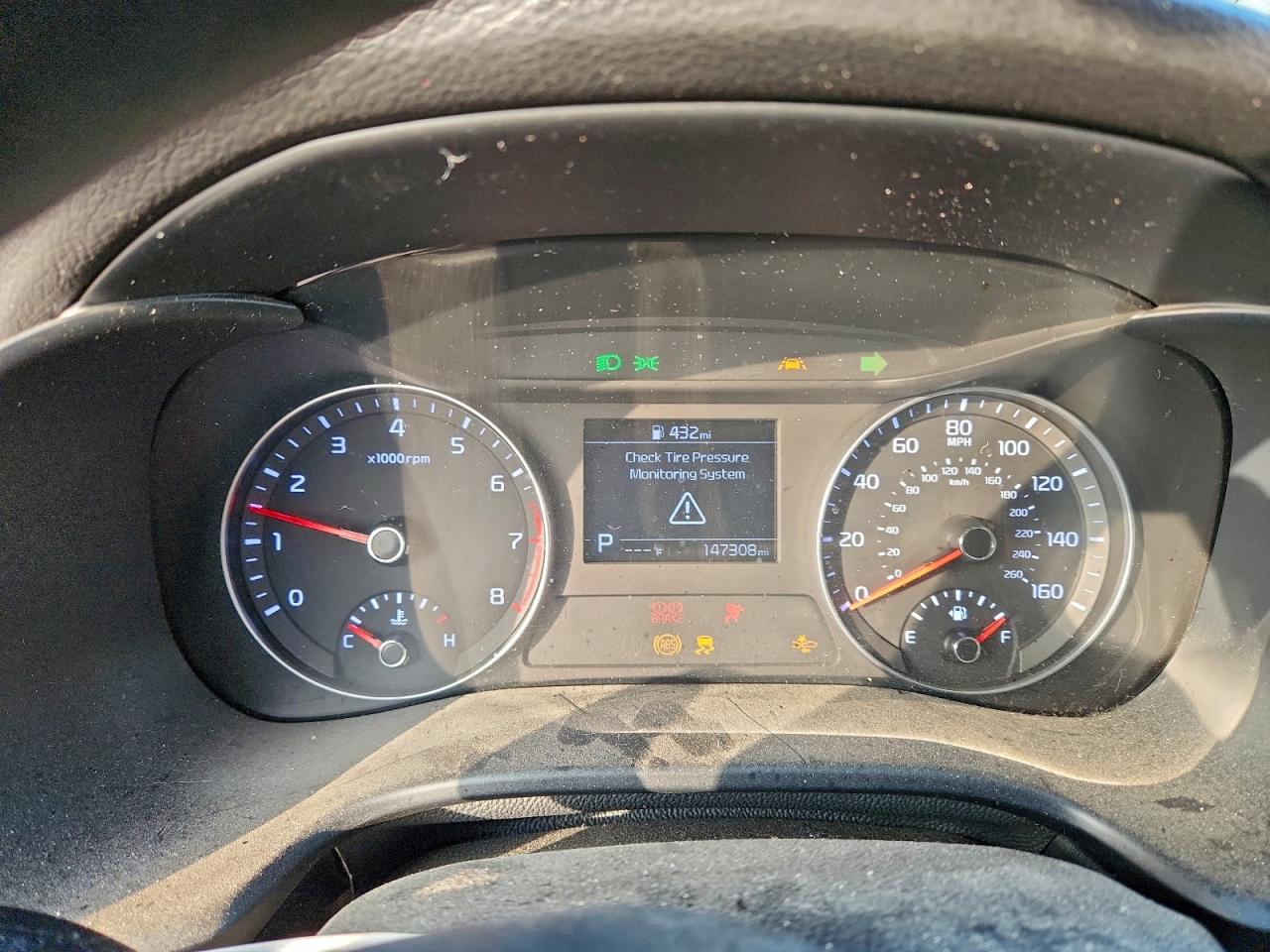 Kia Forte Fe Image 8