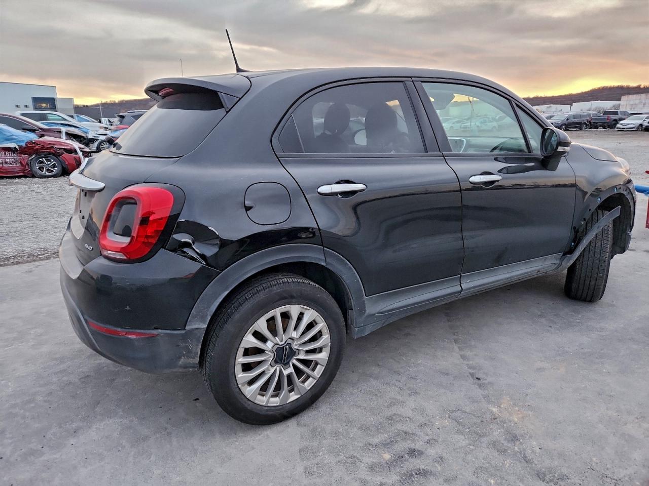 FIAT 500 Trekking Image 2