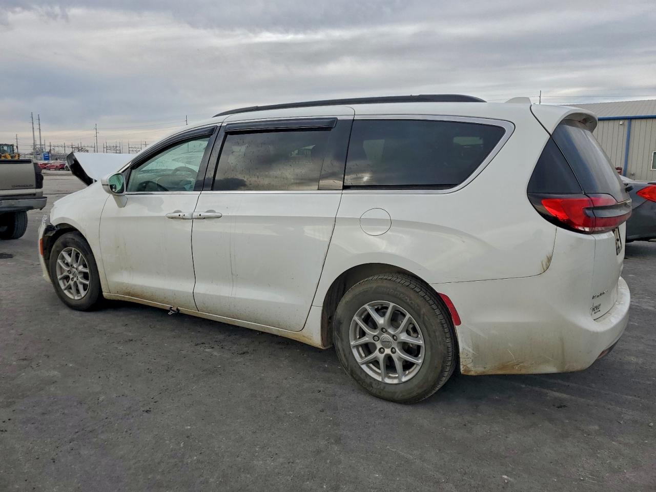 Chrysler Pacifica Touring L Image 9