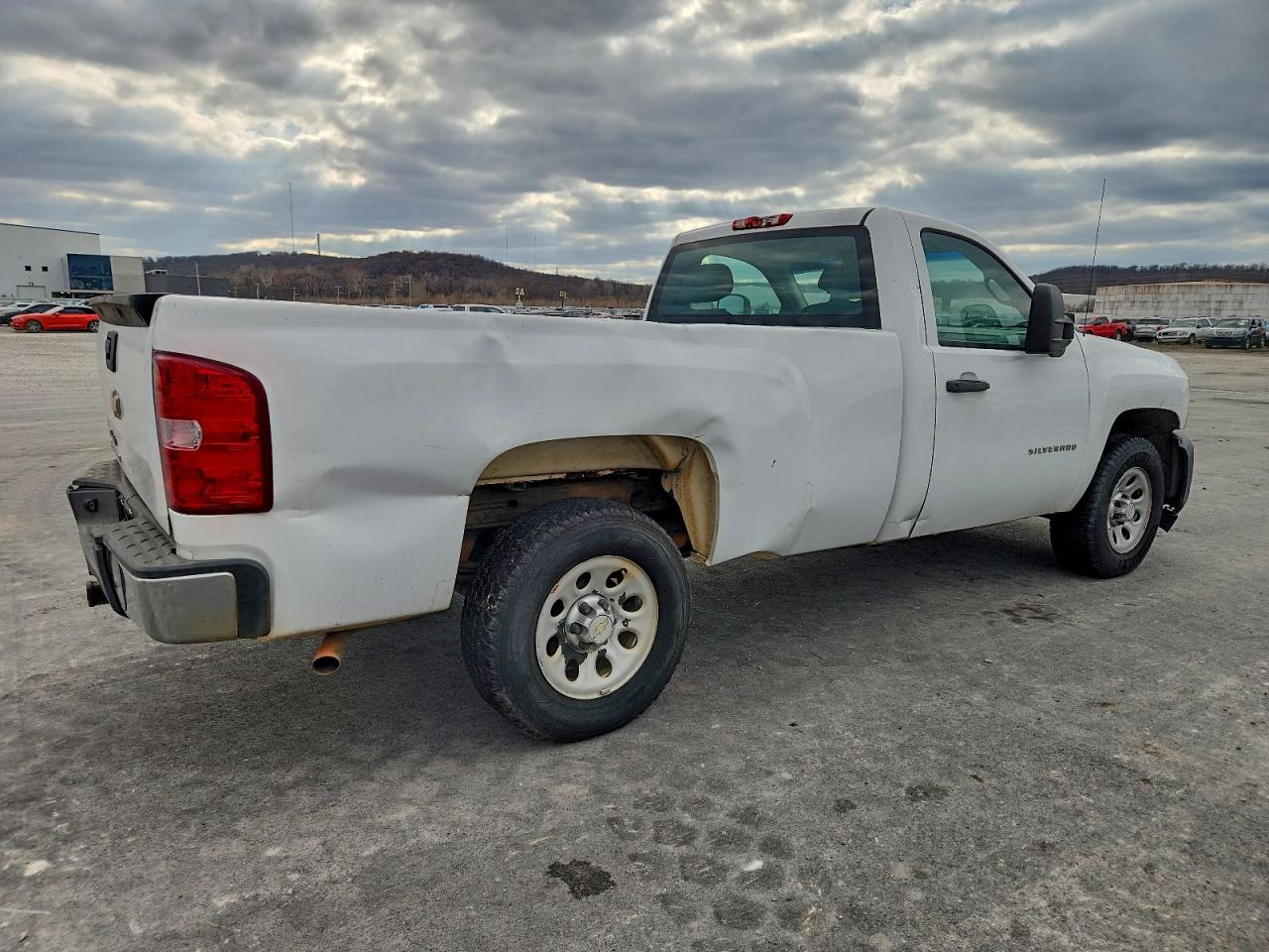 Chevrolet Silverado K1500 Image 4