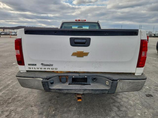 Chevrolet Silverado K1500 Image 5