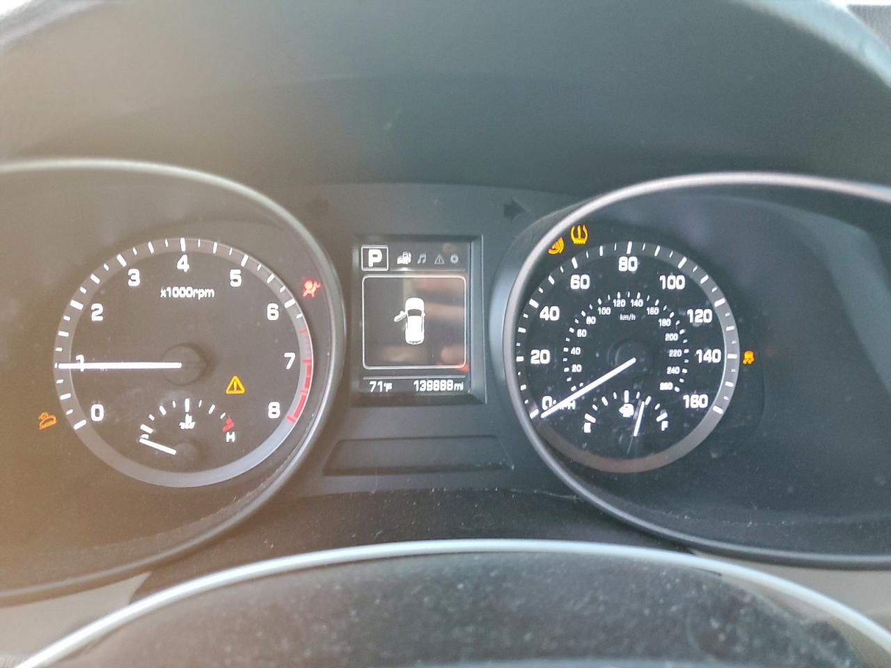 Hyundai SANTA FE Image 14