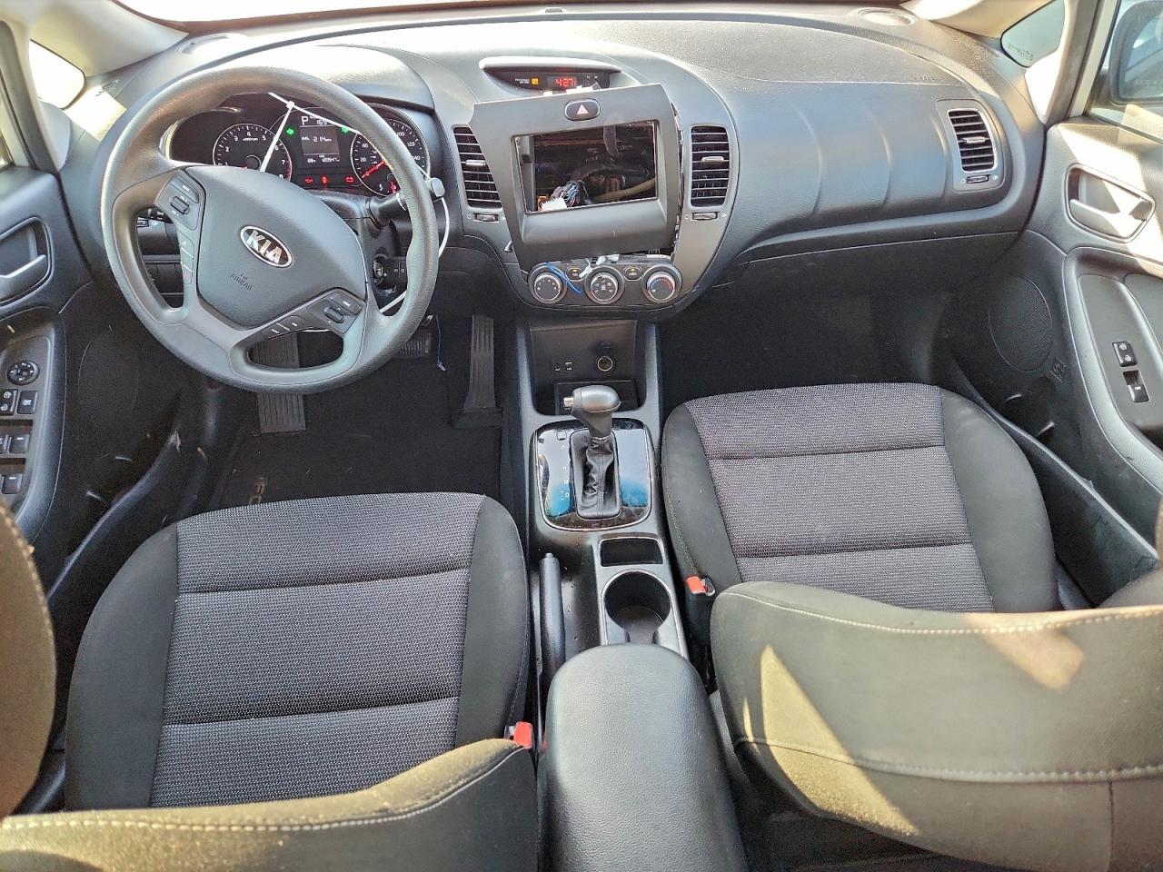 Kia Forte Lx Image 2