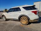 Ford Explorer Limited Image 3