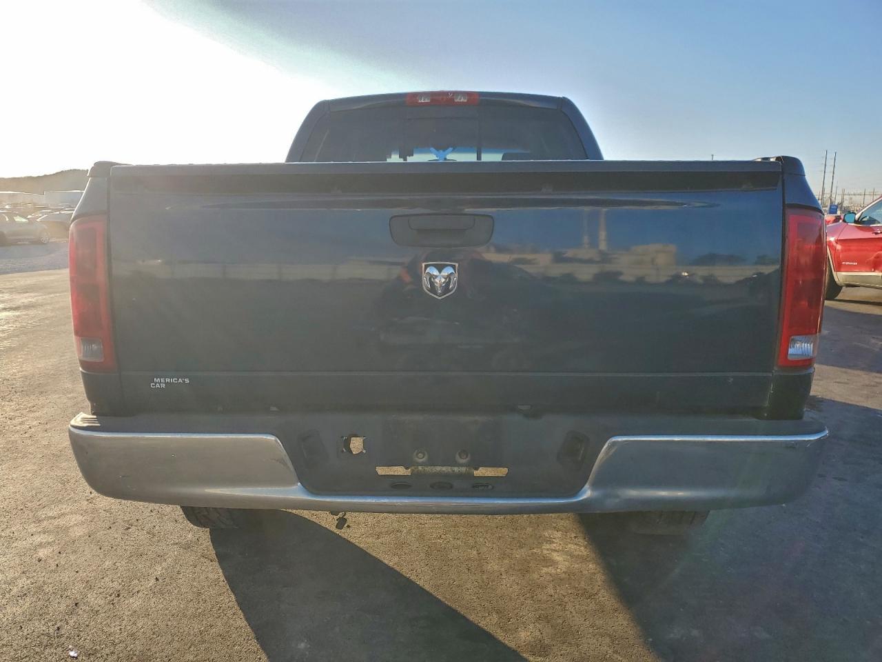 Dodge Ram 1500 St Image 3