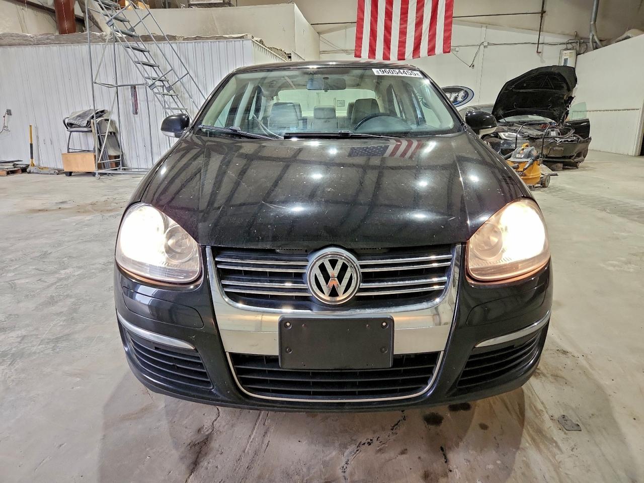 Volkswagen Jetta Limited Image 2