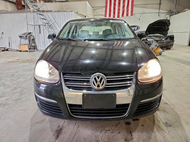 Volkswagen Jetta Limited Image 2