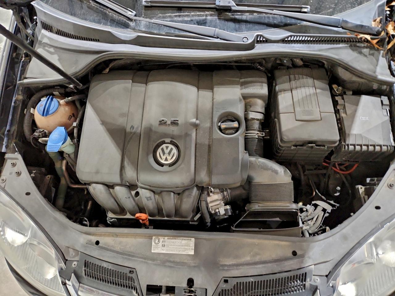 Volkswagen Jetta Limited Image 11