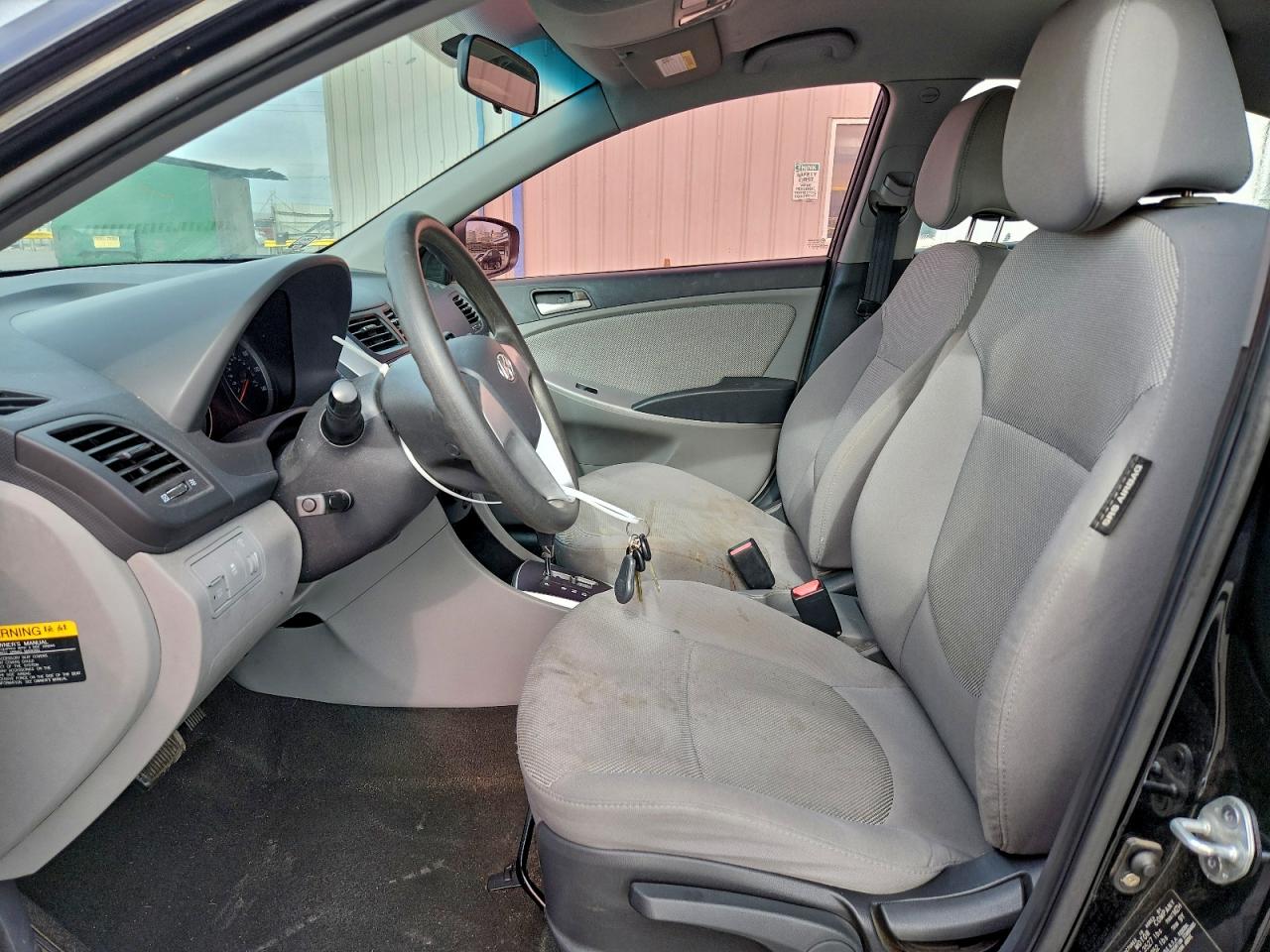 Hyundai ACCENT Gls Image 6