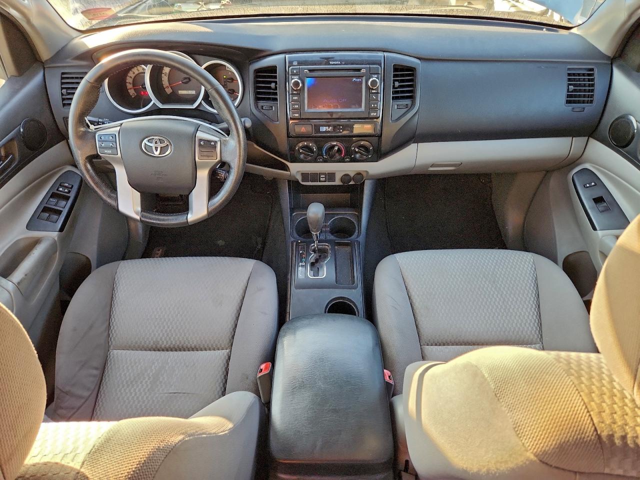 Toyota Tacoma Double Cab Image 6