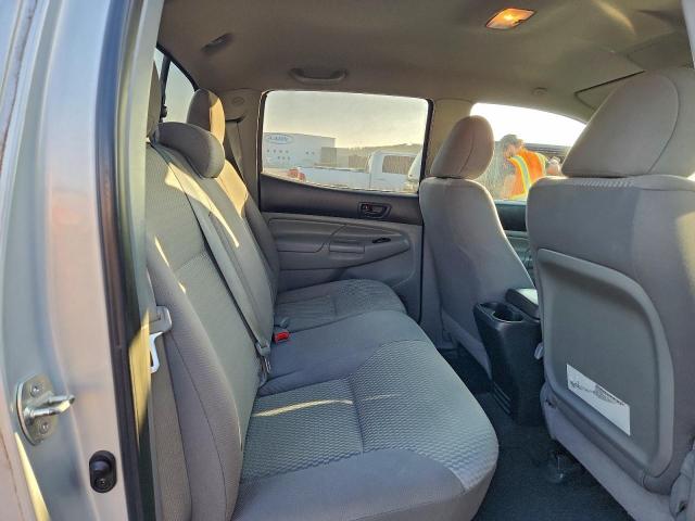 Toyota Tacoma Double Cab Image 7