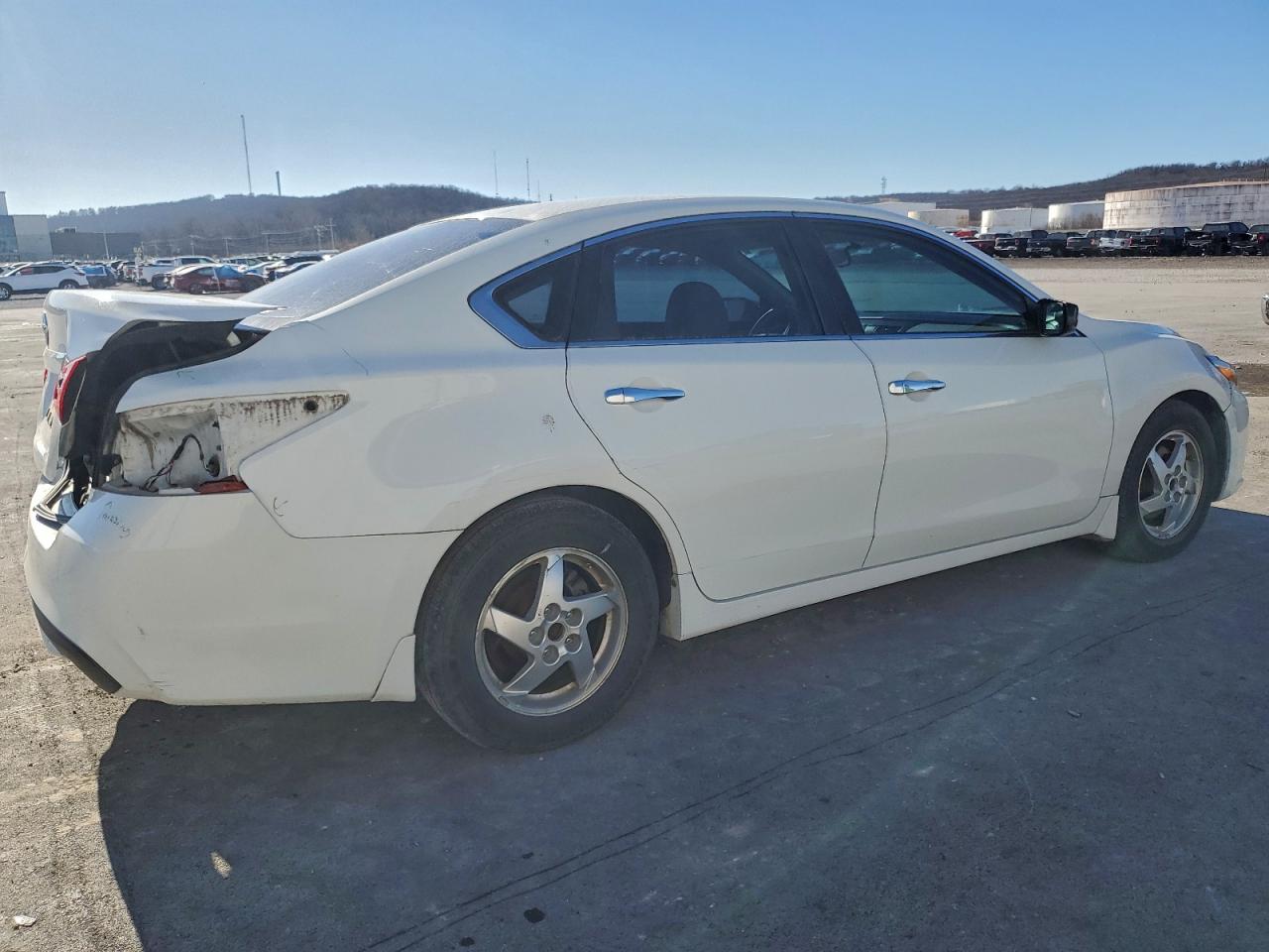 Nissan Altima 2.5 Image 6