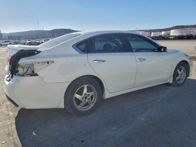Nissan Altima 2.5 Image 6