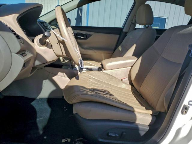 Nissan Altima 2.5 Image 13