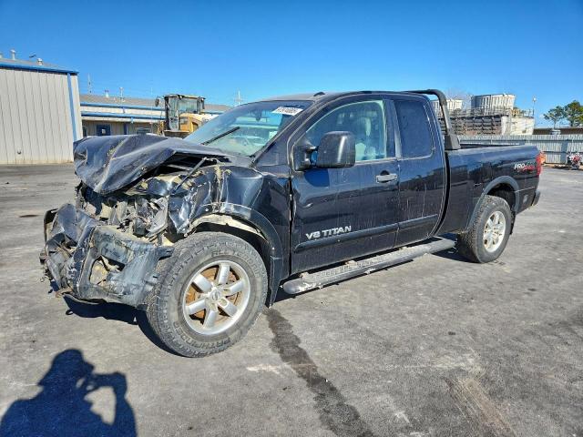  Salvage Nissan Titan